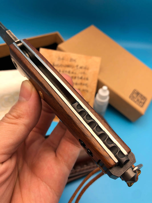 Folding Knife | Damascus Pattern Steel | Desert Ironwood Handle | Black Dragon