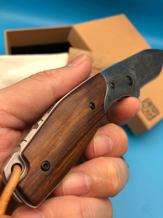 Folding Knife | Damascus Pattern Steel | Desert Ironwood Handle | Yellow Dragon