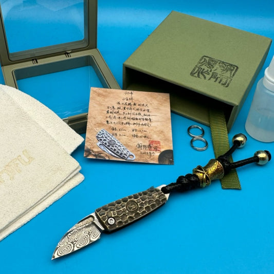 Pocket Knife | Swiss Powder Steel | Damascus Steel | Golden Cicada