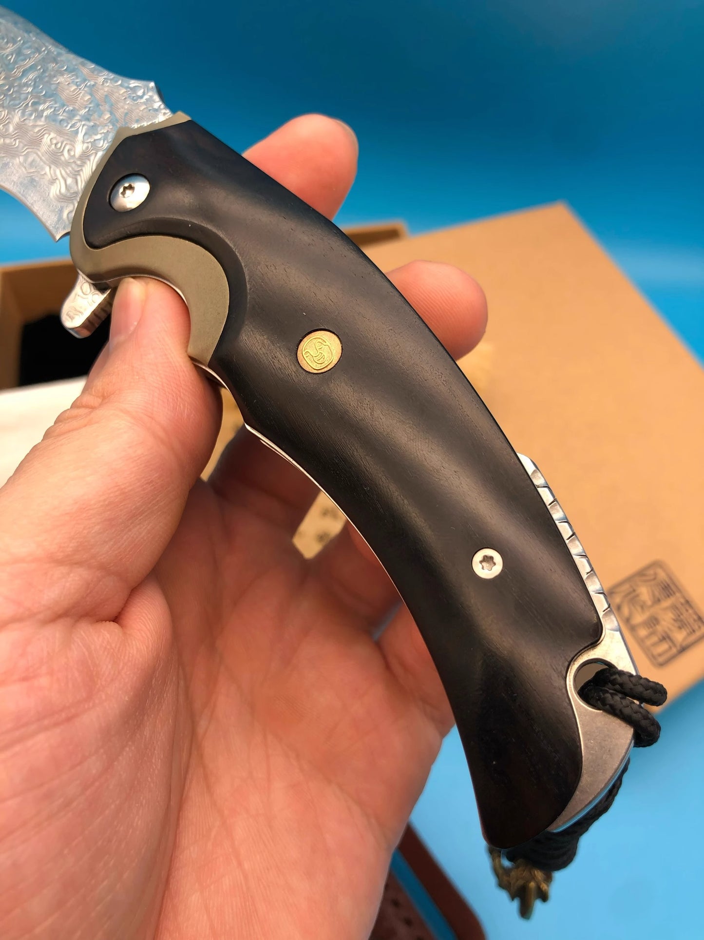 Folding Knife | Damascus Pattern Steel | Ebony Handle | Thunder Dragon