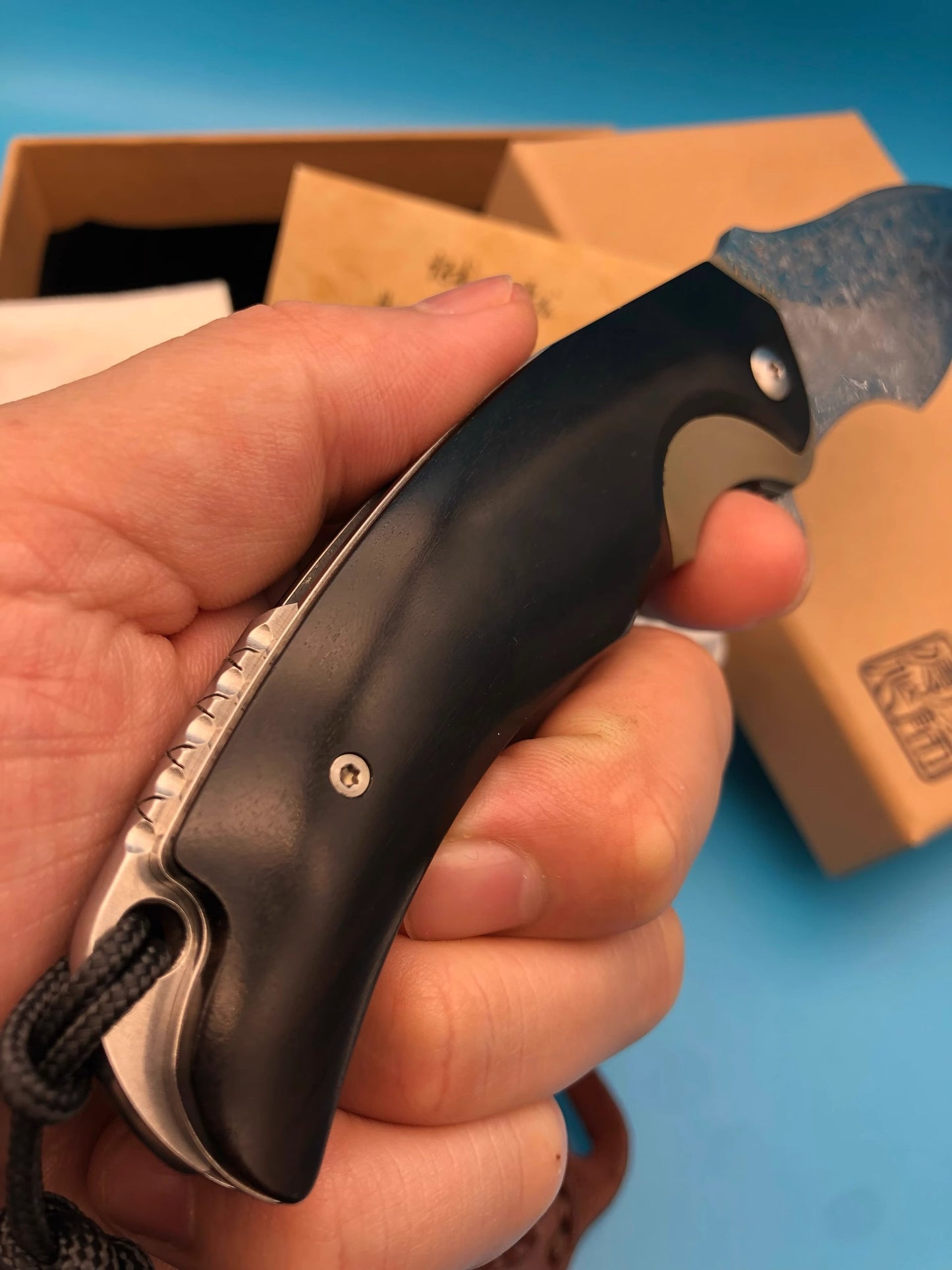 Folding Knife | Damascus Pattern Steel | Ebony Handle | Thunder Dragon