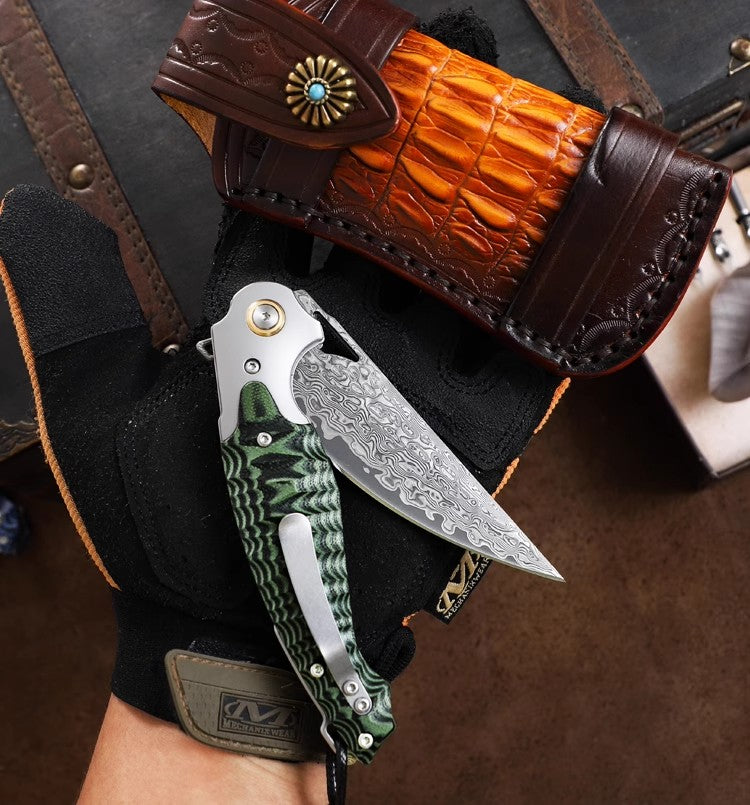 Folding Knife | Damascus Steel | Flying Fish