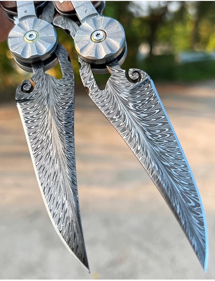 Damascus Steel Feather Pattern Folding Knife High Hardness