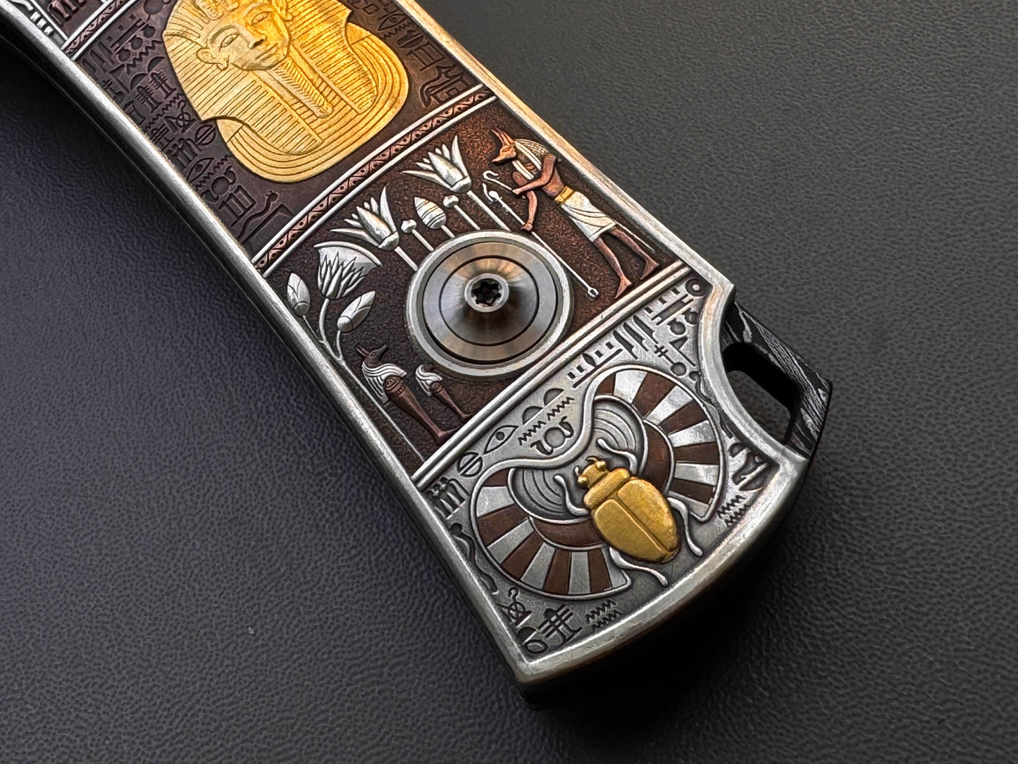 Egyptian Pharaoh Collection-level Damascus Knife