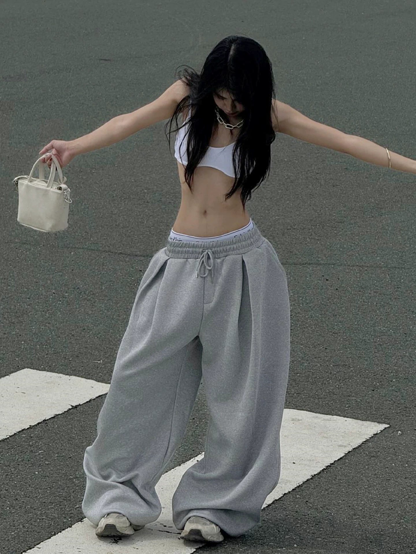 Street Print Pleated Gray Sweatpants